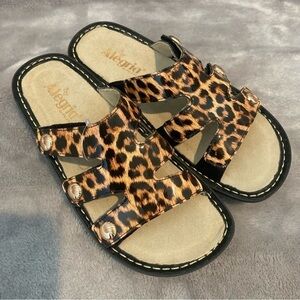 Alegria Dinah Leopard Leather Slip-On Sandals Adjustable Straps Size 39 US 9